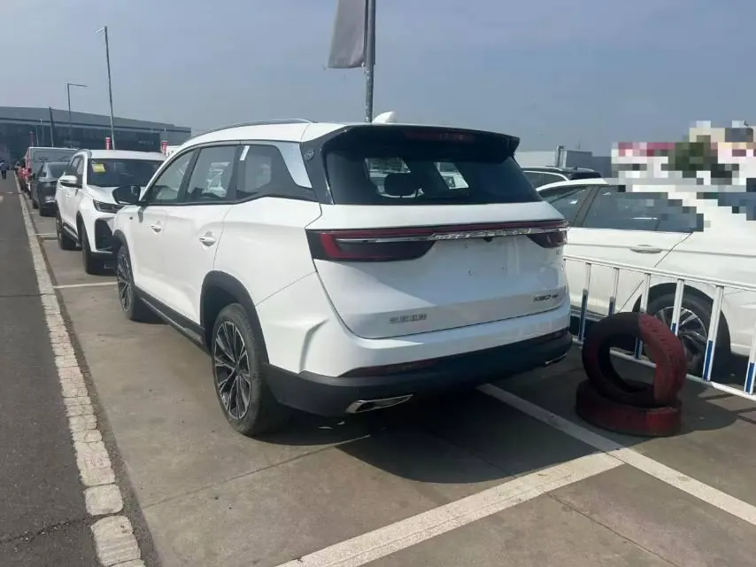 Jetour 2023 X70 PRO 2.0T Enjoy PRO 7-seat Automatic Gear 5