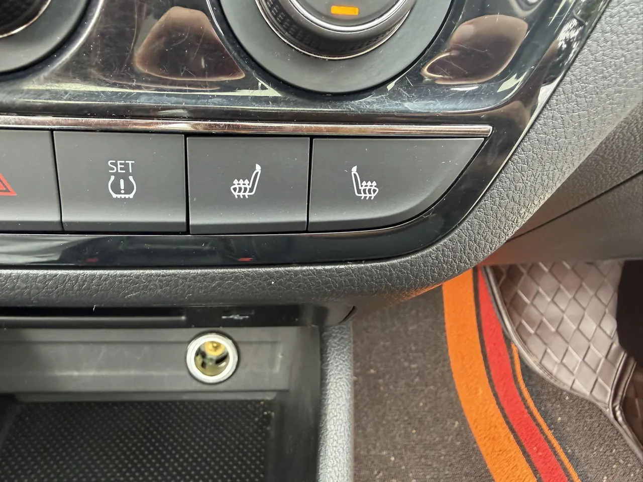 Skoda 2023 Komick 1.5 Comfortable Edition Automatic Gear 15