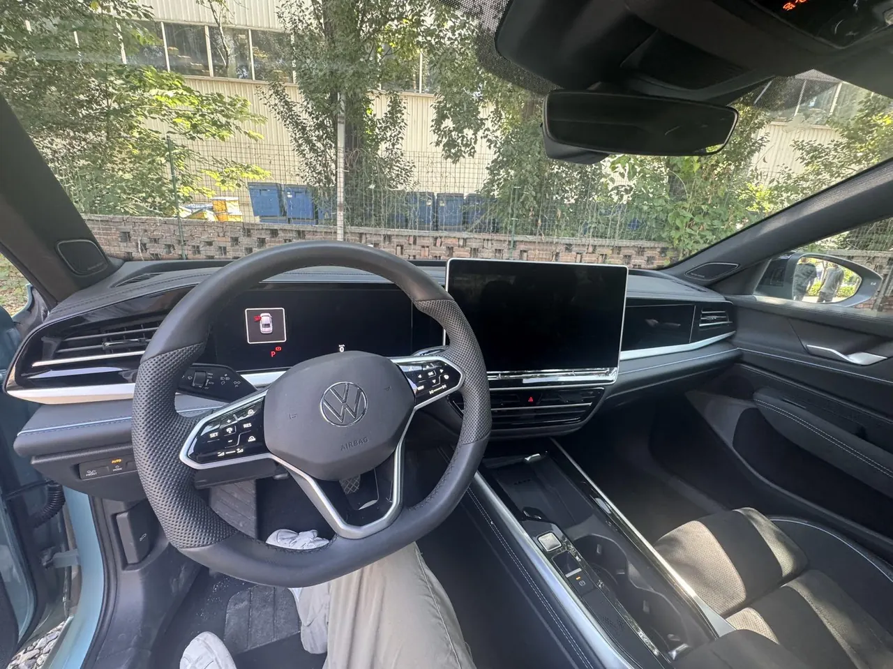 Volkswagen 2025 Passat Pro 2.0TSI 380TSI Star Dragon Edition Automatic 10