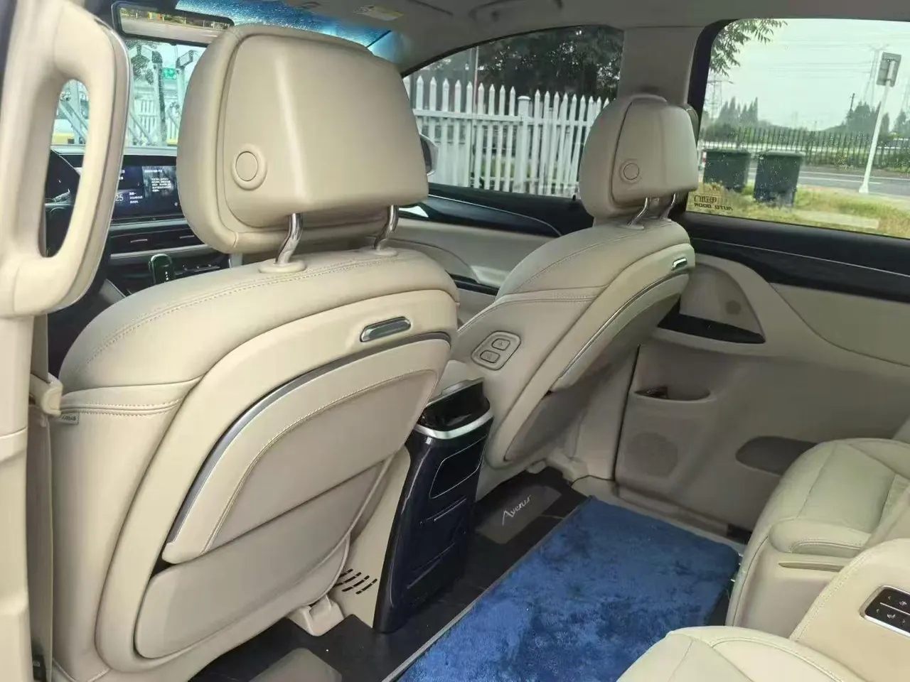 Buick 2023 GL8 ES Lu Zun 48V 2.0T 653T Luxury Automatic Gear 6