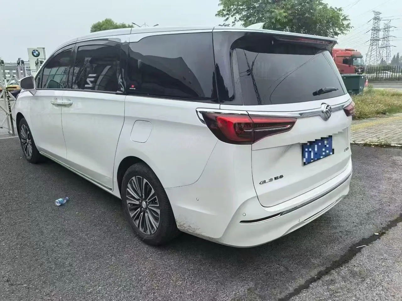 Buick 2023 GL8 ES Lu Zun 48V 2.0T 653T Luxury Automatic Gear 7