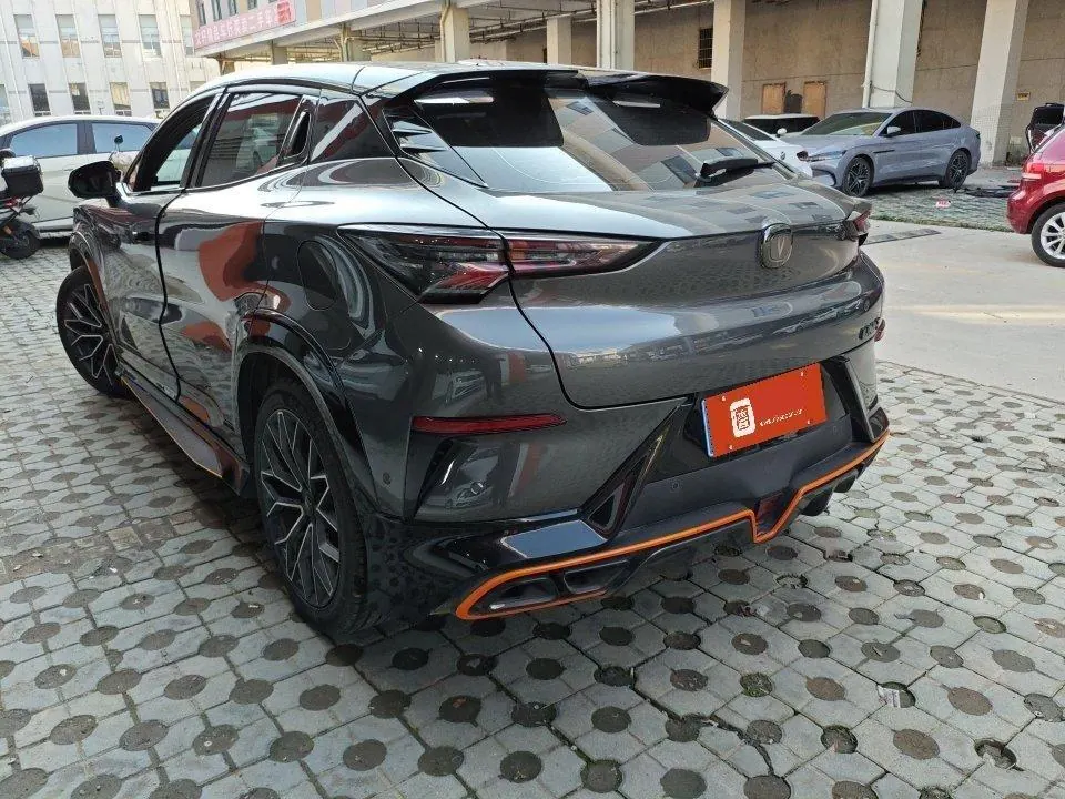 ChangAn 2022 UNI-T 1.5T Sports Flagship Automatic Gear 5