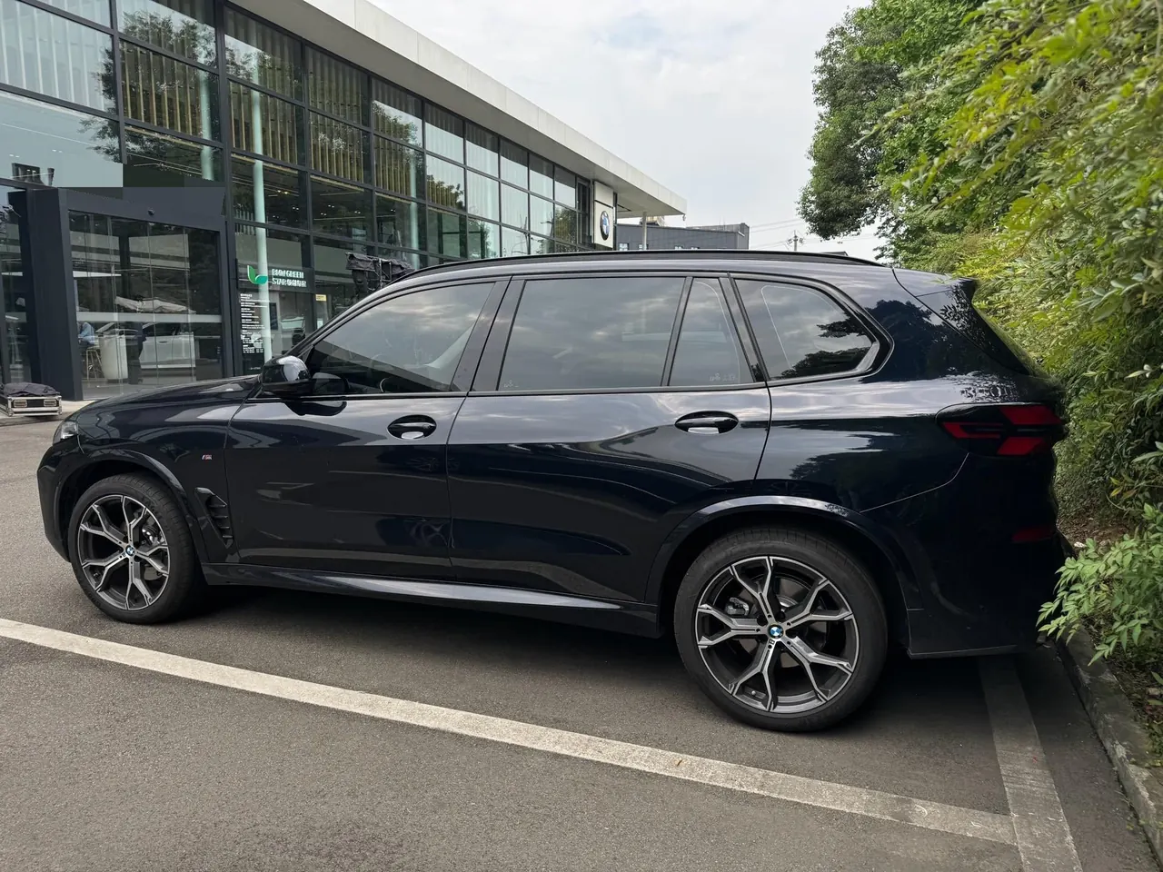 BMW 2026 X5 xDrive30Li 48V 2.0T exclusive m sports obsidian night suit (modified) automatic gear 5