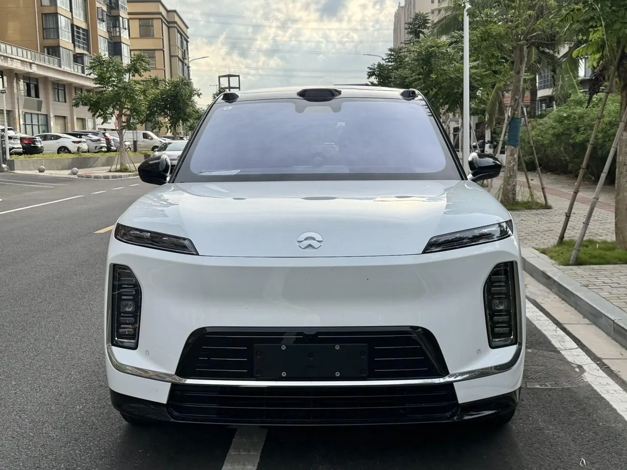 NIO 2026 ES 9 102kWh Executive Island Deluxe Automatic Gear 3