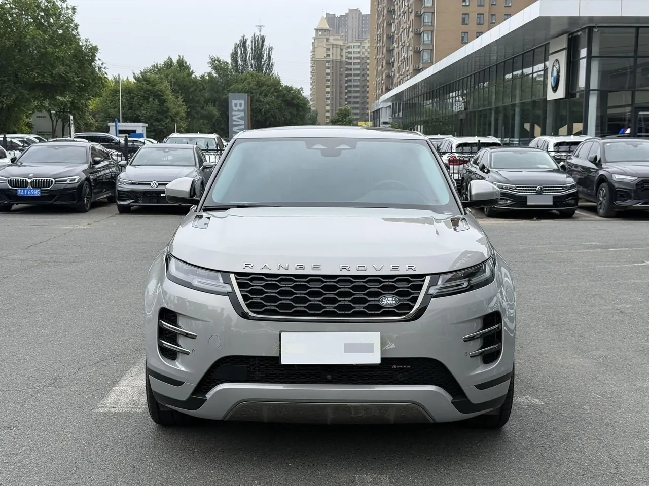 Land Rover 2022 Range Rover Aurora L 48V 2.0T 249PS R-Dynamic HSE Luxury Edition Automatic Gear 2