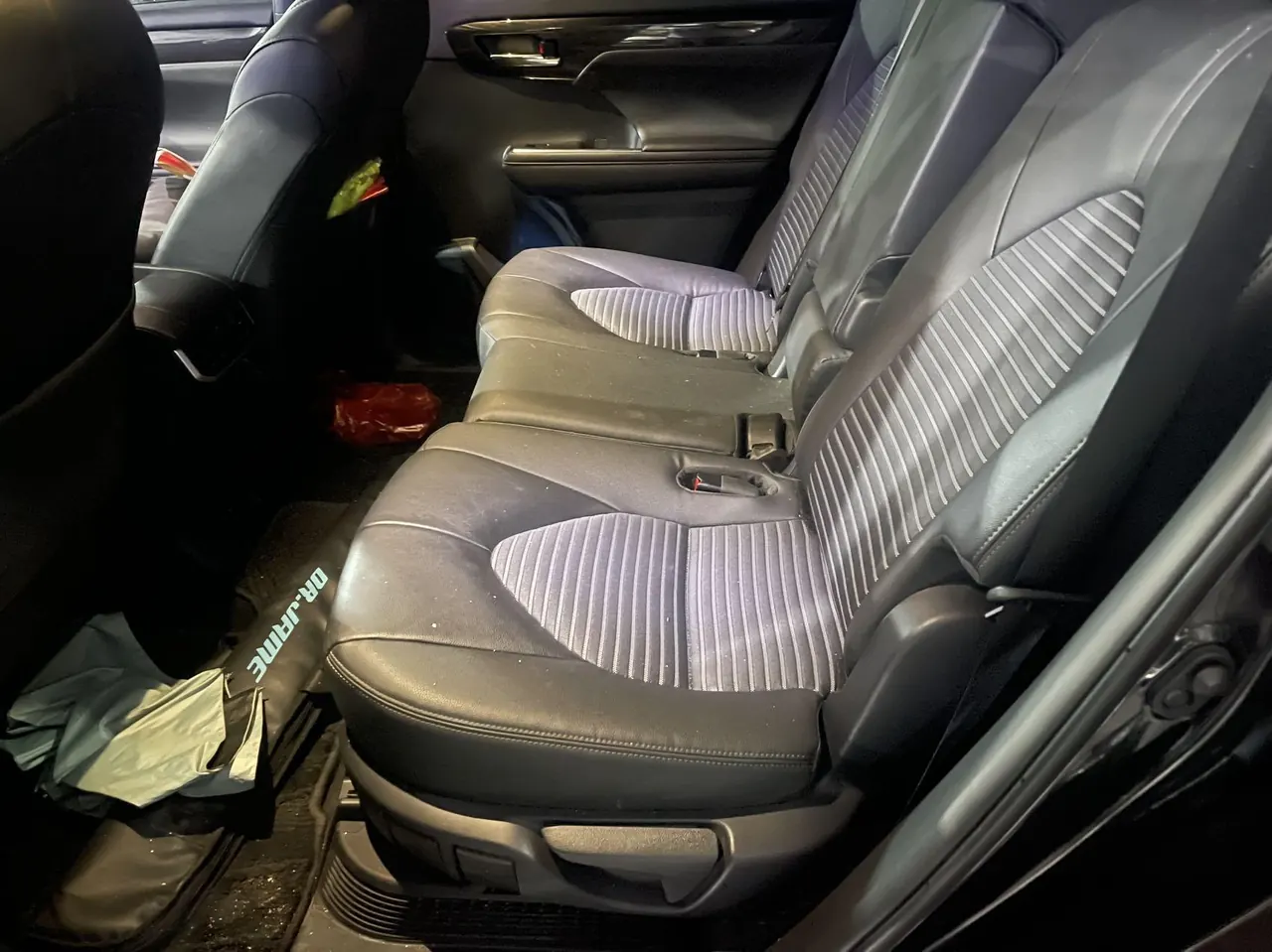 Toyota 2023 Crown Land Release 2.5 Stepless Four-wheel Drive Premium Edition Automatic Gear 3