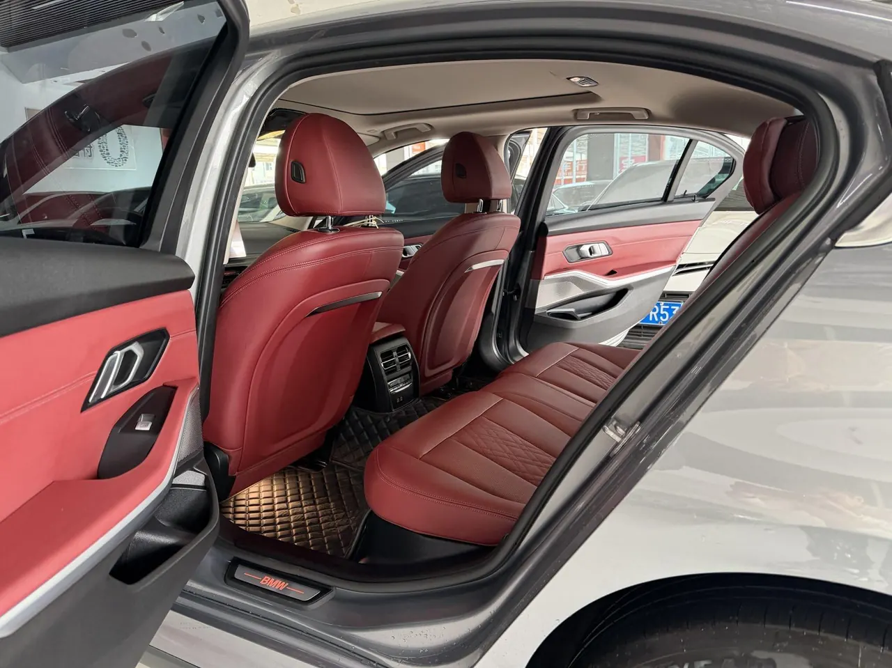 BMW 2025 i3 eDrive 35 L automatic gear 6