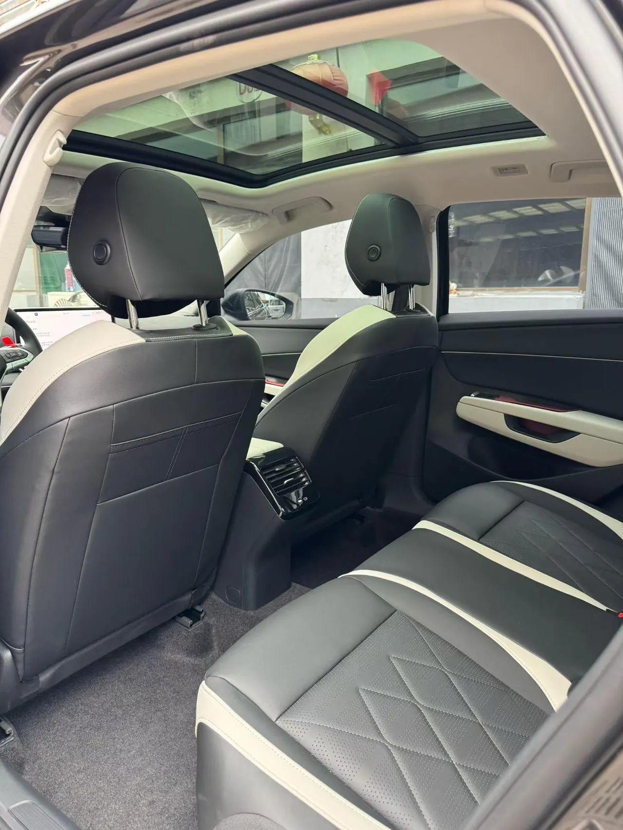 Volkswagen 2026 Sagittarius L 1.5TSI 300TSI Elite Automatic 7