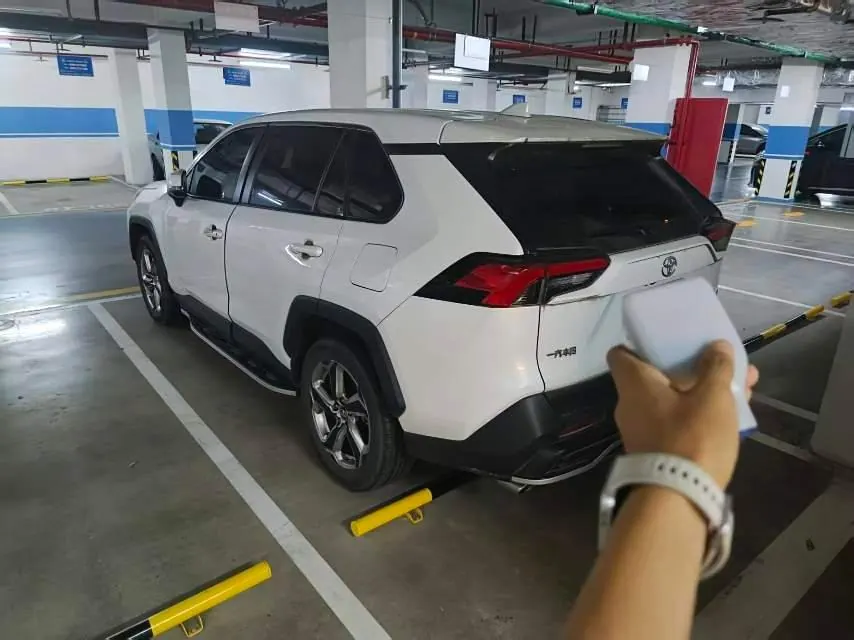 Toyota 2020 RAV4 Rongbo 2.0 Stepless Two-Drive Fashion Edition PLUS Automatic Gear 3
