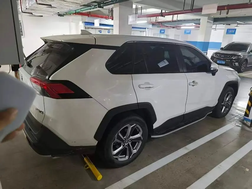 Toyota 2020 RAV4 Rongbo 2.0 Stepless Two-Drive Fashion Edition PLUS Automatic Gear 4