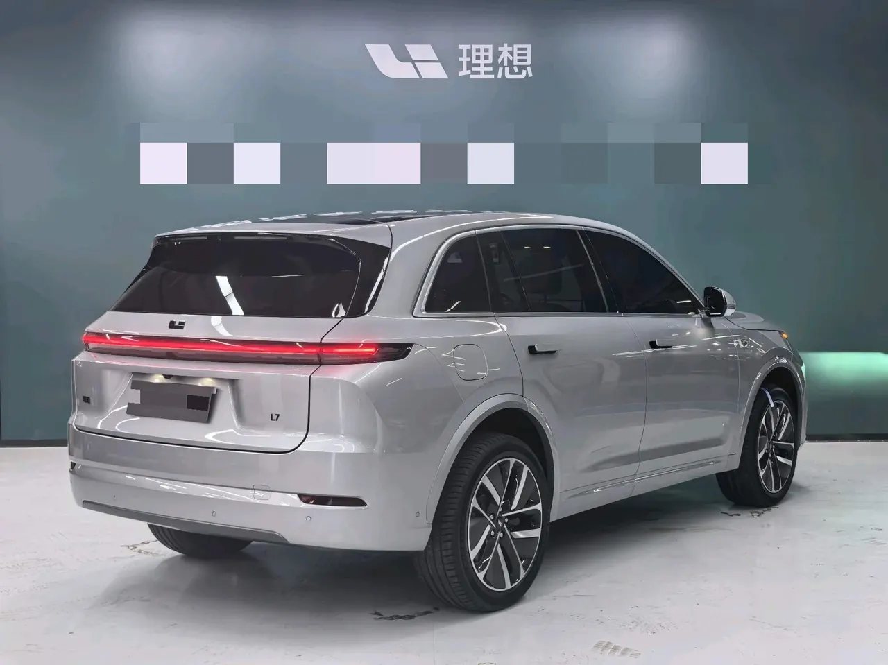 Li 2024 L7 Ultra Automatic 3