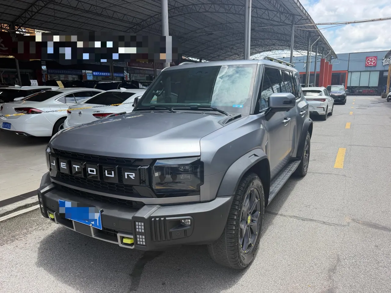 Открыть галерею: Jetour 2023 Traveler 2.0T 4WD Crossing PRO Automatic Gear