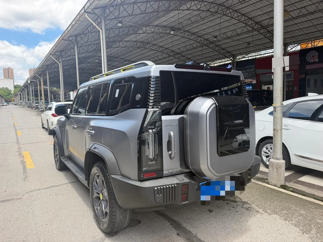 Jetour 2023 Traveler 2.0T 4WD Crossing PRO Automatic Gear 3