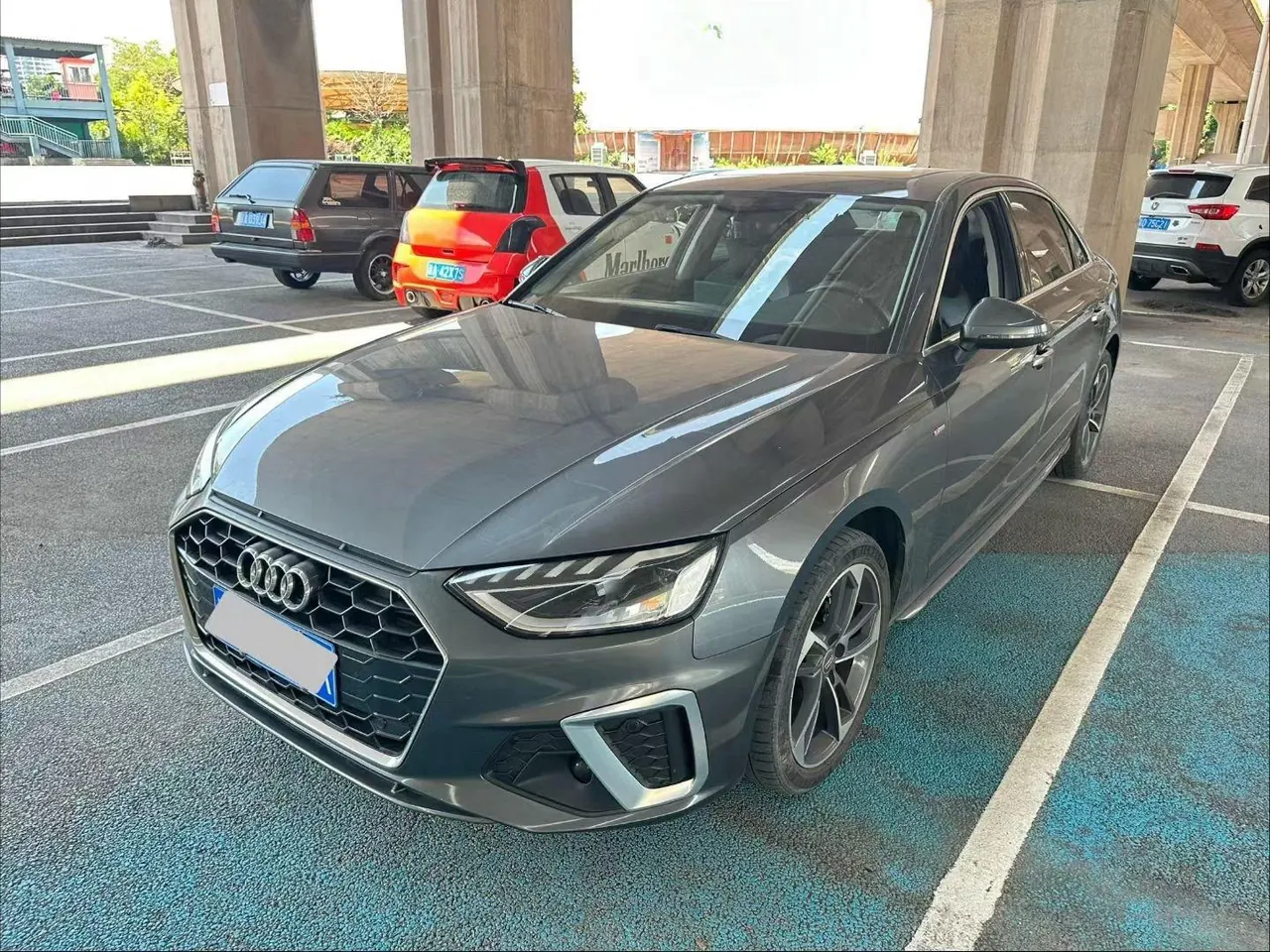 Audi 2020 A4L 2.0TFSI 40TFSI Deluxe Dynamic Automatic - View 1