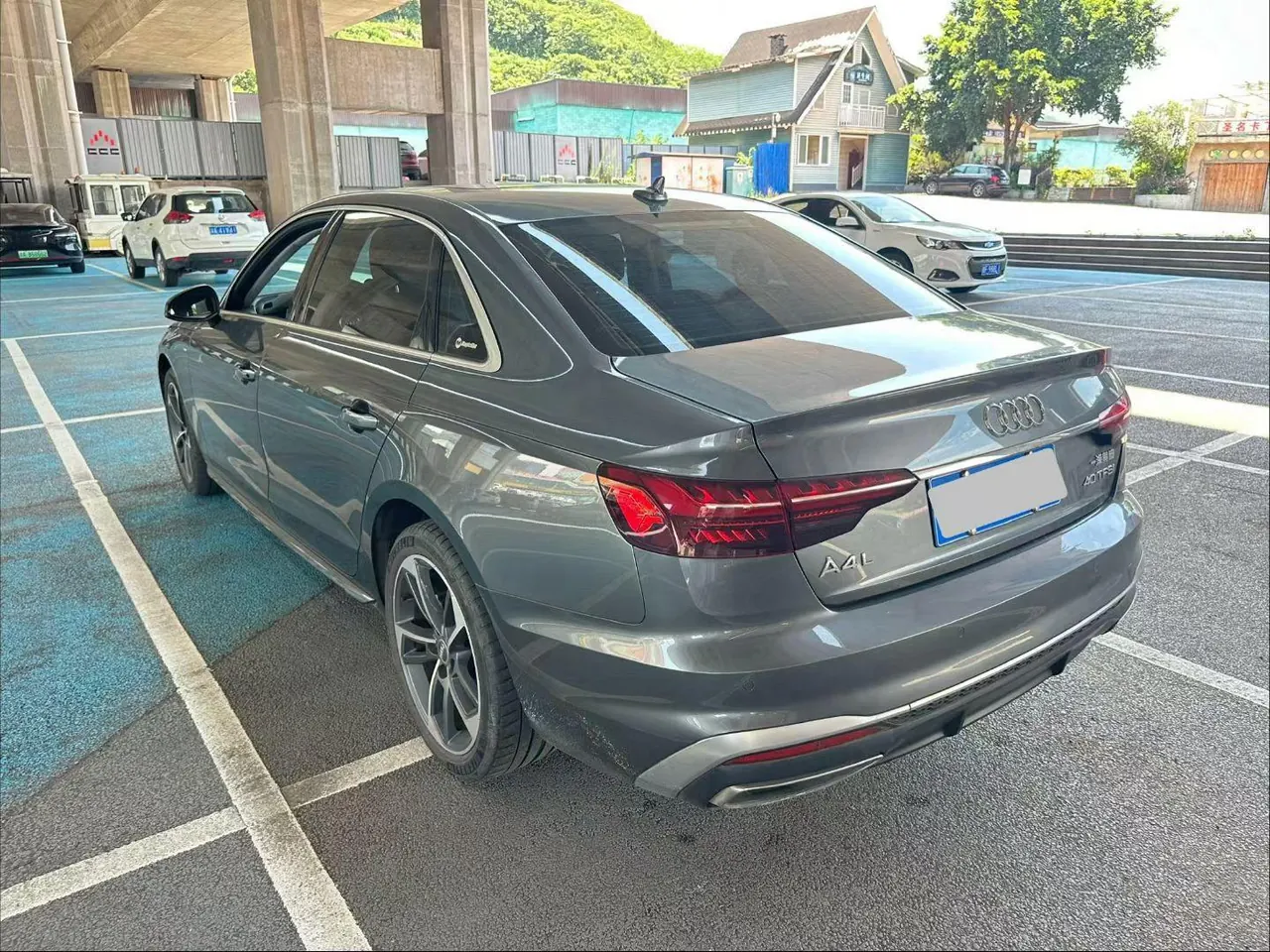 Audi 2020 A4L 2.0TFSI 40TFSI Deluxe Dynamic Automatic 3