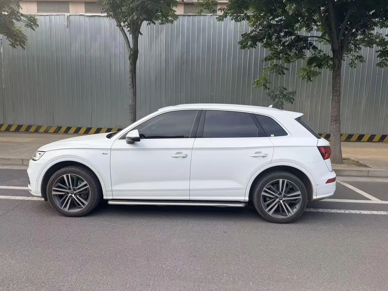 Audi 2020 Q5L 2.0TFSI 45TFSI exclusive fashion automatic 2