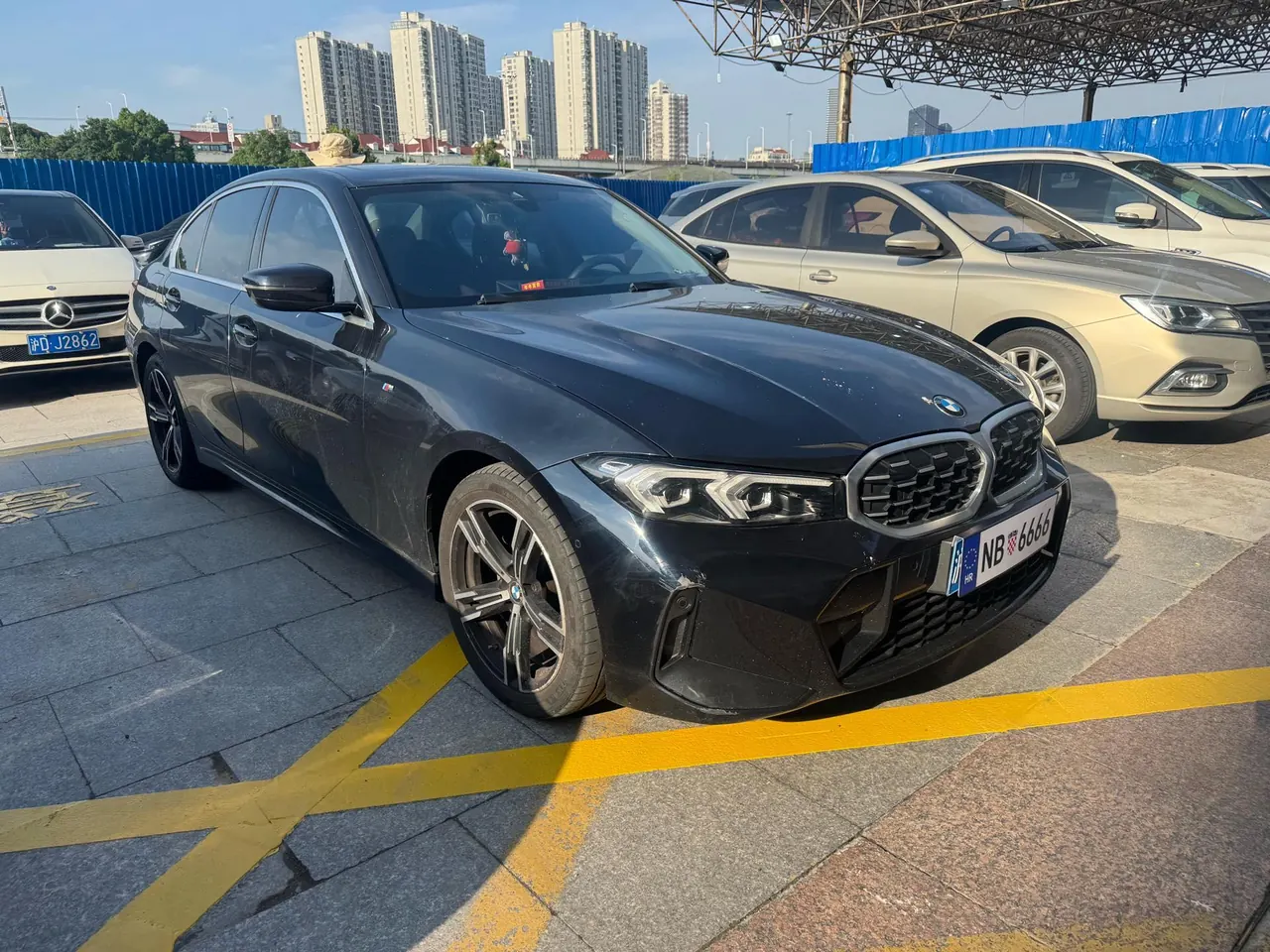 BMW 3 Series 2023 325i 2.0T M Sports Suit Automatic Gear 3
