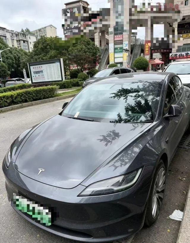 Open image lightbox: Tesla 2023 Model 3 Rejuvenation Edition Rear Wheel Drive Automatic Transmission