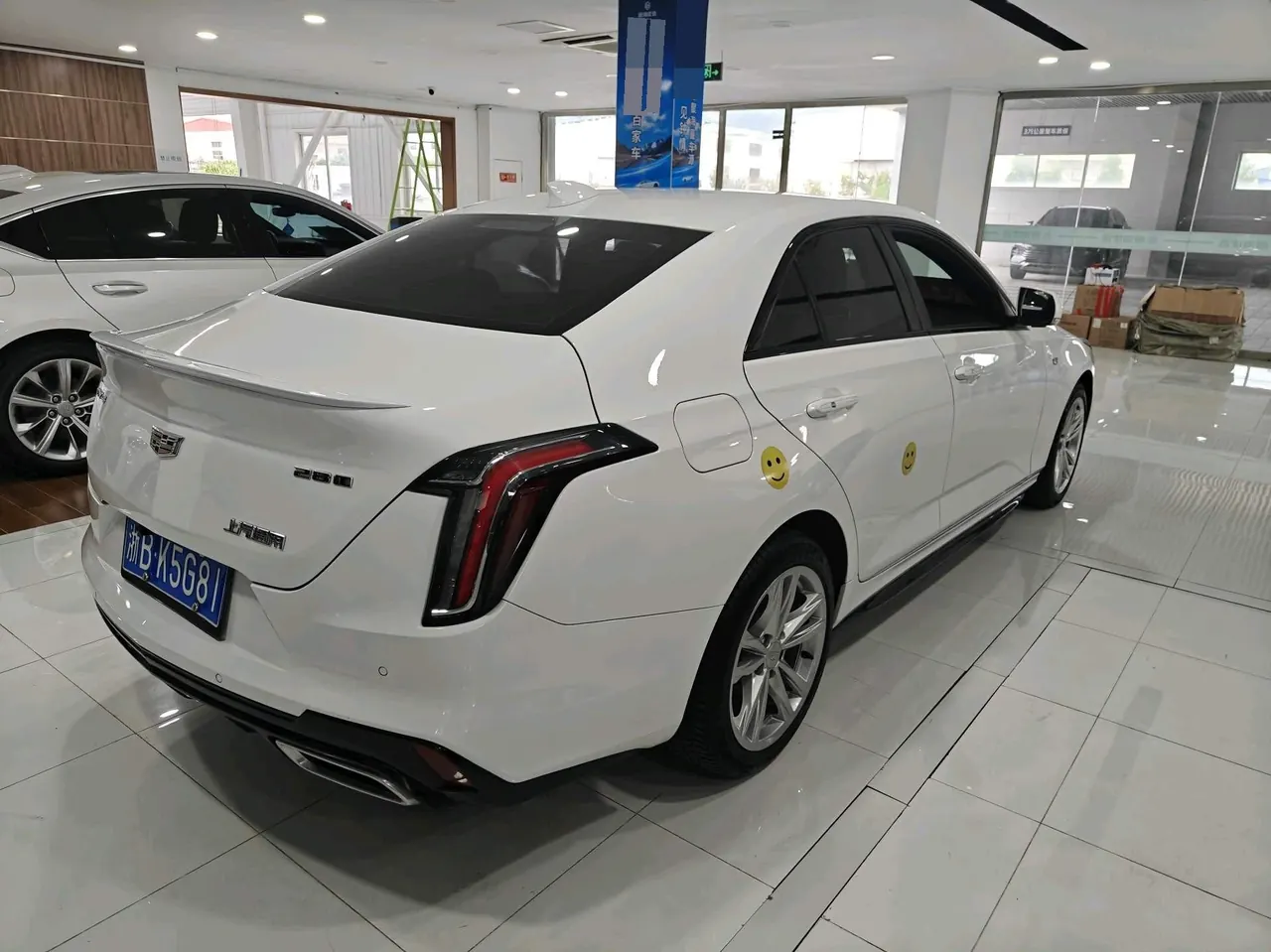 Cadillac 2022 CT4 2.0T 28T fashion automatic gear 3