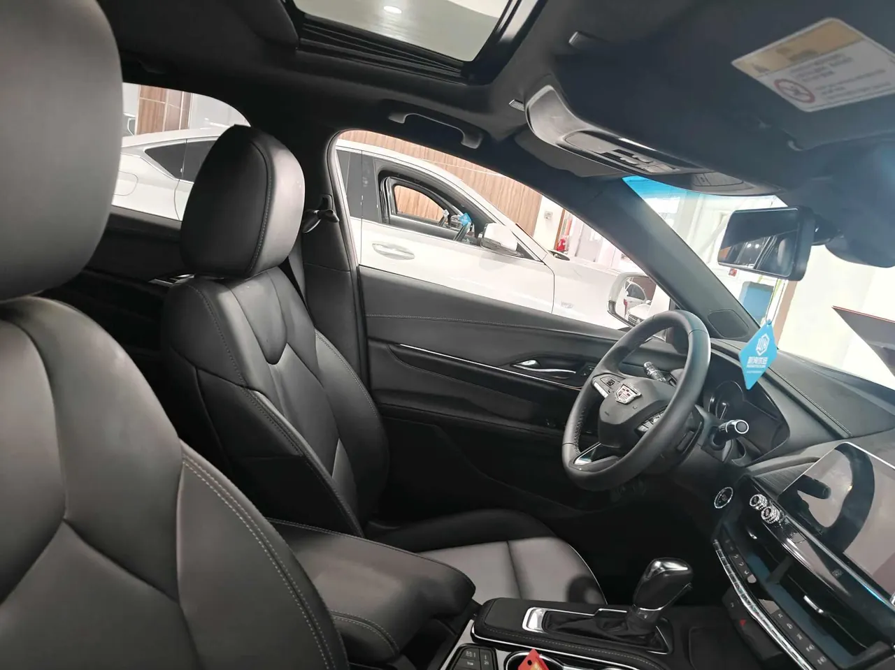 Cadillac 2022 CT4 2.0T 28T fashion automatic gear 8