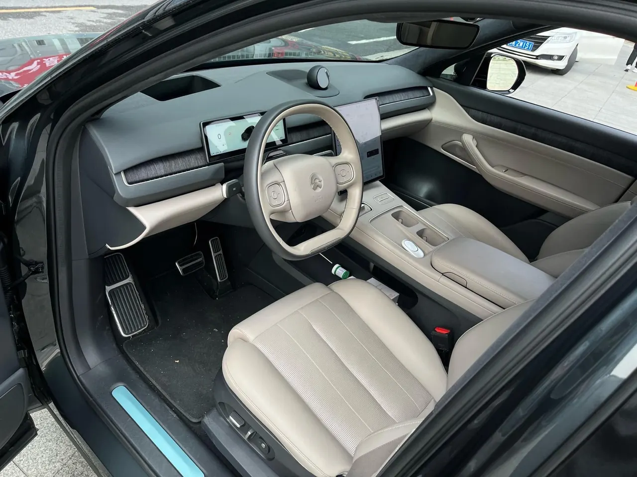 NIO 2023 ES 8 100kWh automatic gear 10