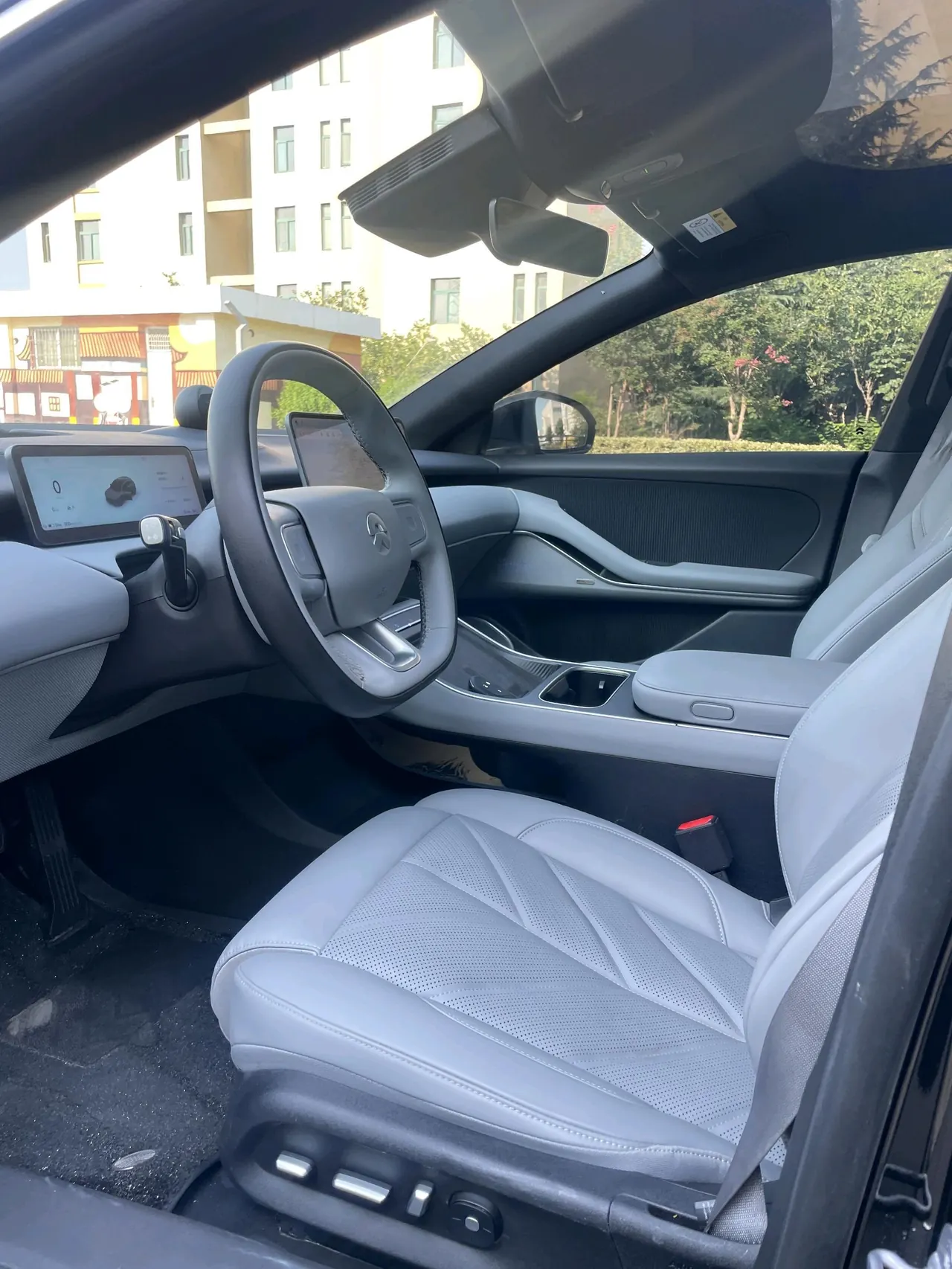 NIO 2025 ET5T 75kWh Touring automatic 5