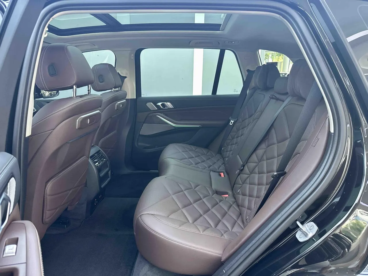 BMW 2023 X5 xDrive30Li 48V 2.0T exclusive m sports obsidian night suit automatic gear 4