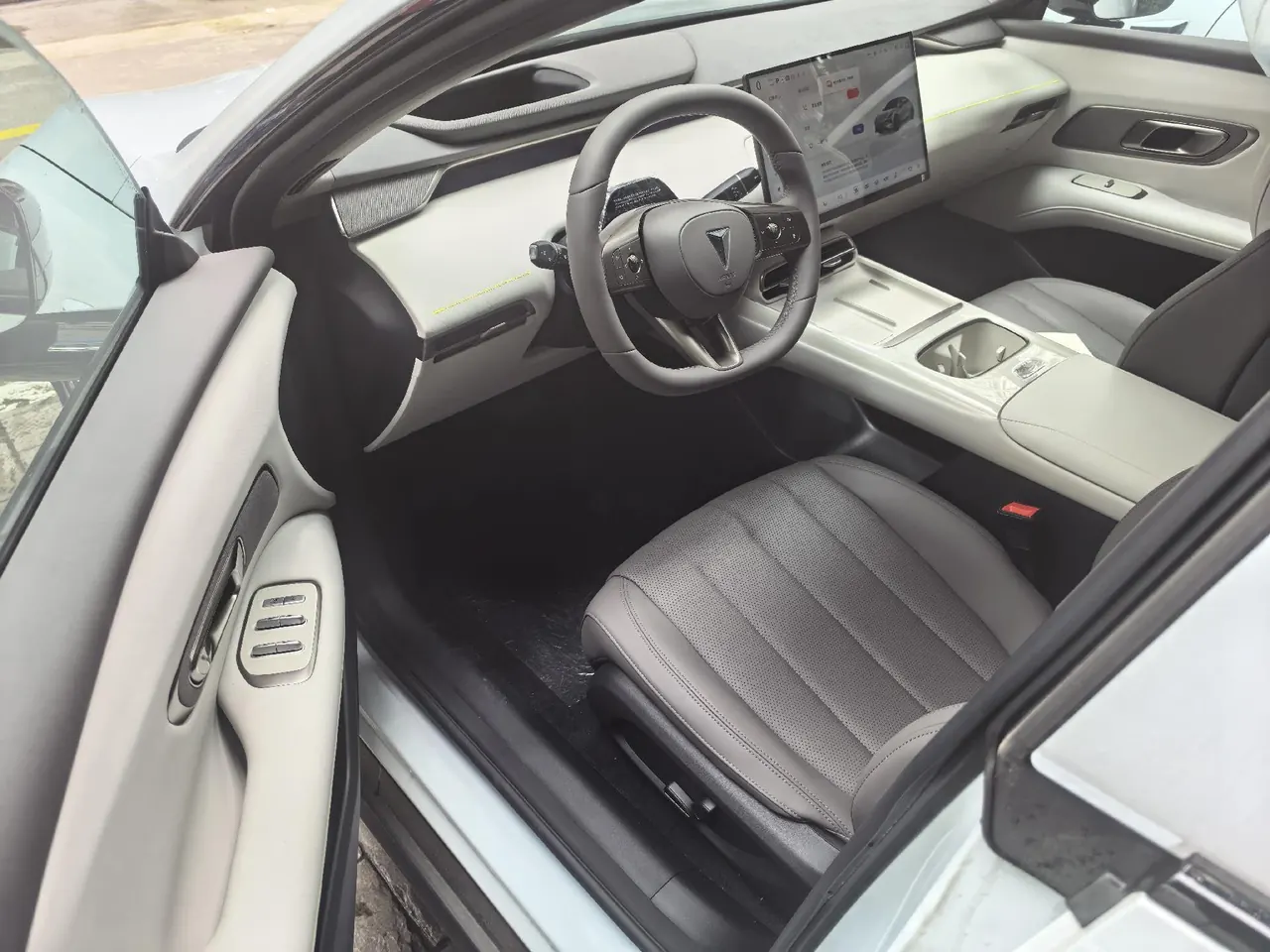 ChangAn Deepal 2026 L 06 670Ultra Laser Edition Automatic Gear 9