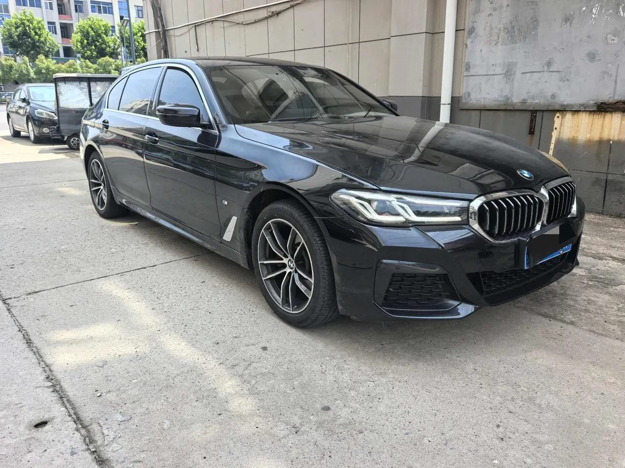 BMW 5 Series 2022 525Li 2.0T M Sports Suit (Modified) Automatic Gear 2