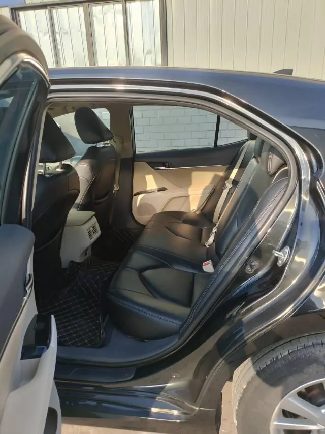 Toyota 2021 Camry 2.0E Stepless Elite Edition Automatic Gear 4
