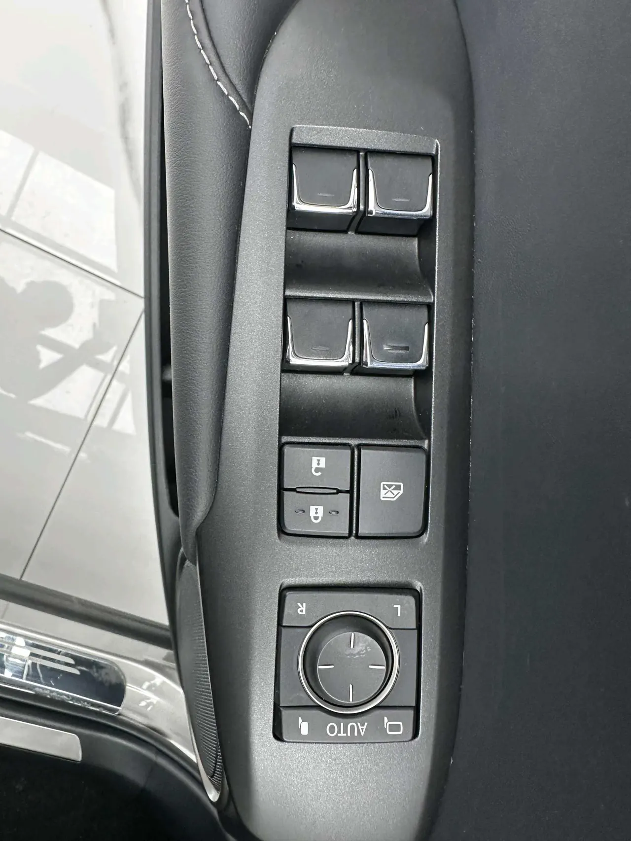 Lexus NX (Imported) 2020 NX200 2.0 Stepless Front Edition Automatic Gear 11