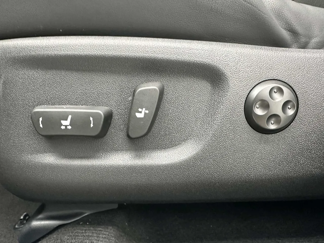 Lexus NX (Imported) 2020 NX200 2.0 Stepless Front Edition Automatic Gear 12