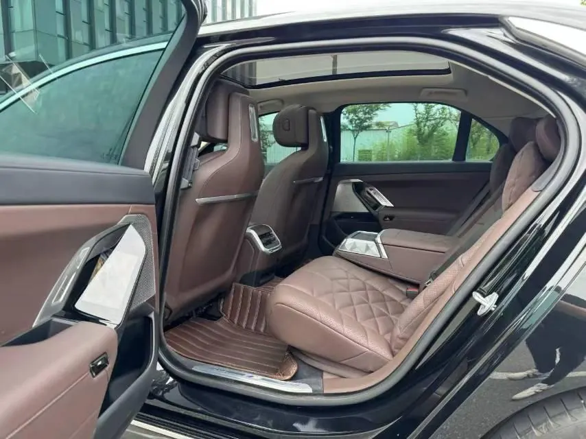 BMW 7 Series (Imported) 2023 735Li 48V 3.0T M Sports Suit Automatic Gear 3