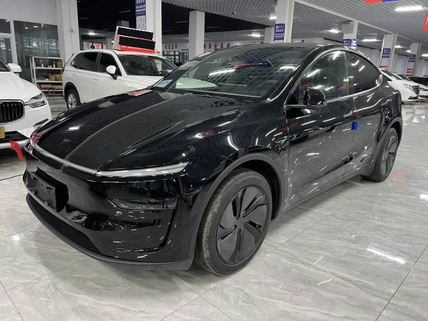 Tesla 2026 Model Y Rear-Wheel-Drive Automatic - View 1