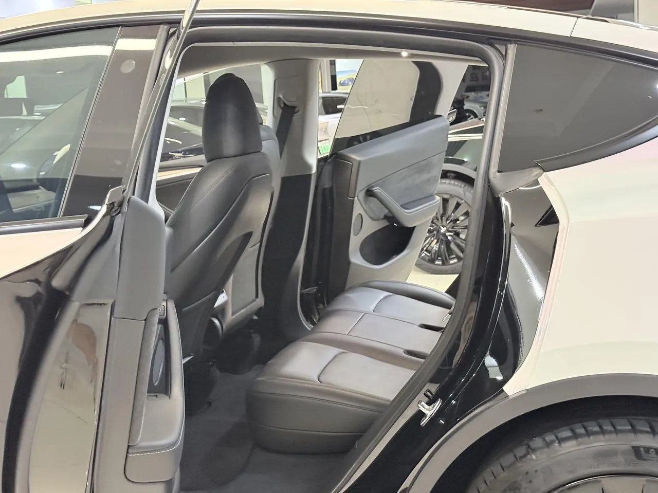 Tesla 2022 Model Y rear-wheel drive version (facelift) automatic gear 7