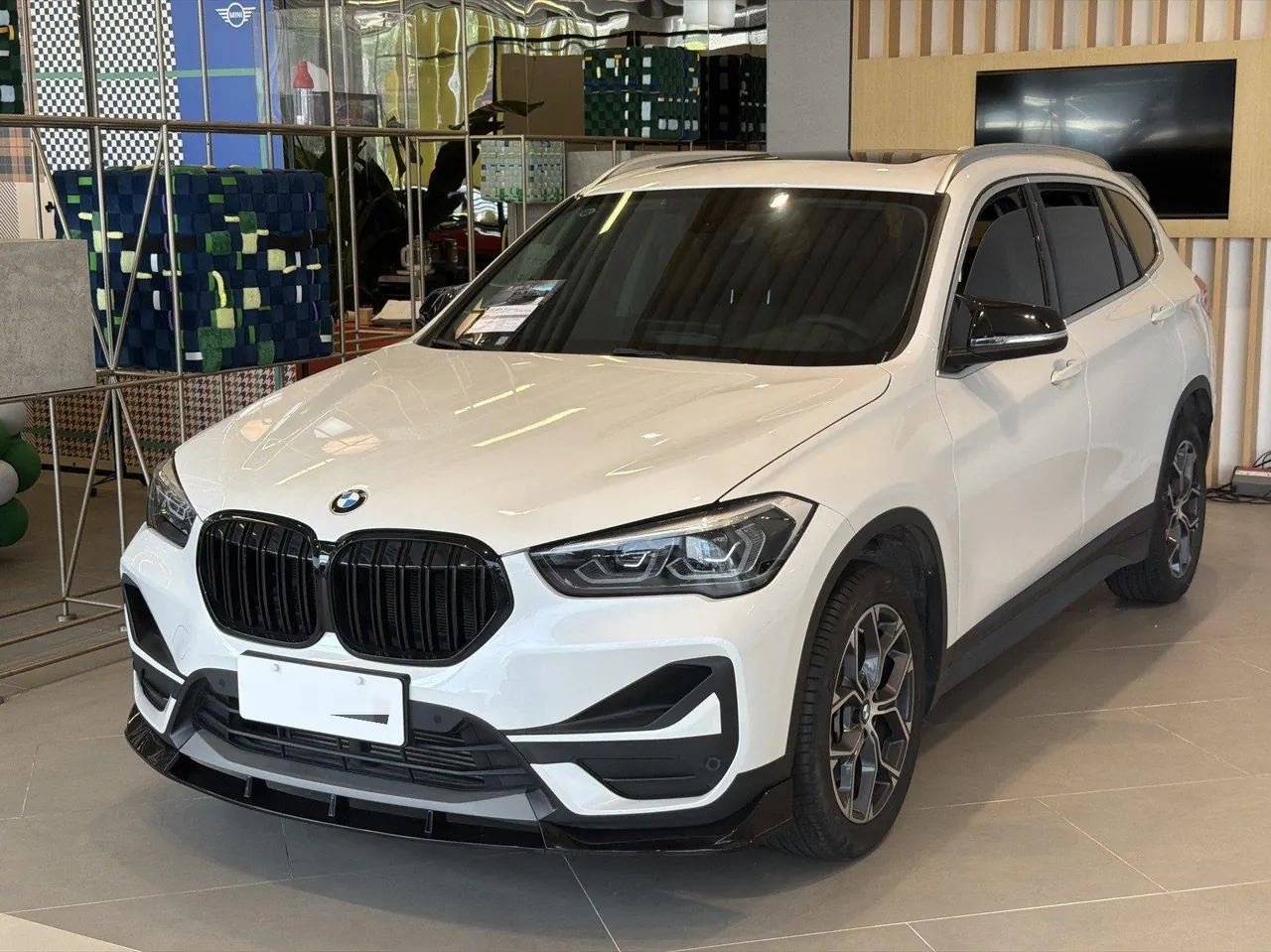 BMW 2021 X1 xDrive25Li 2.0T exclusive automatic gear - View 1