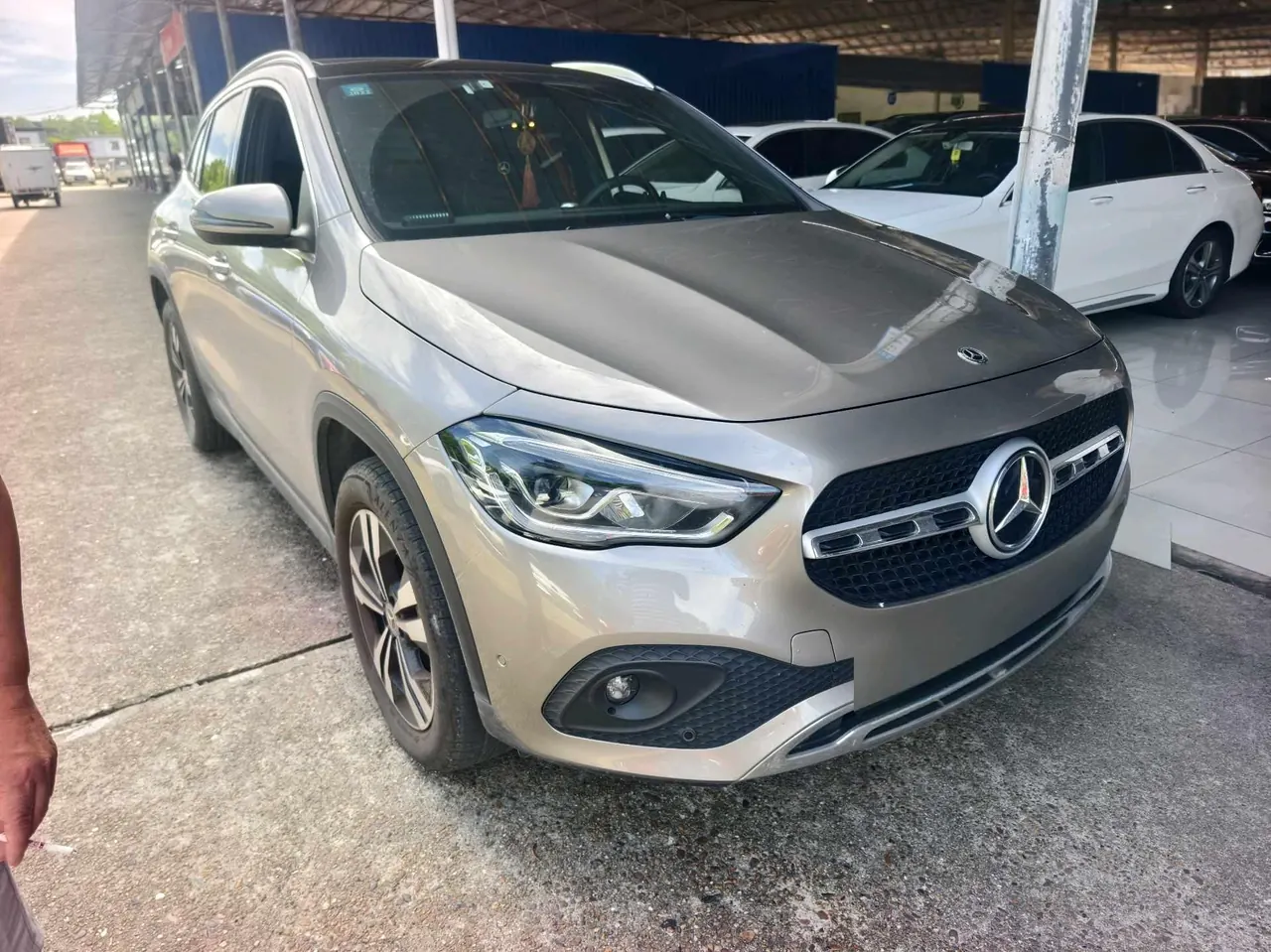 Mercedes Benz 2020 GLA 200 1.3T automatic gear 2