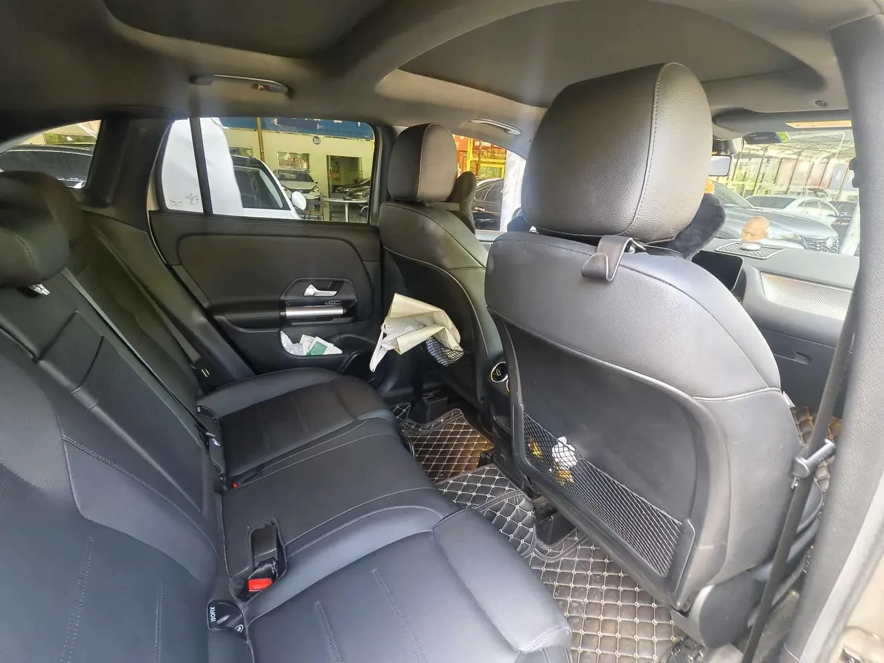 Mercedes Benz 2020 GLA 200 1.3T automatic gear 4
