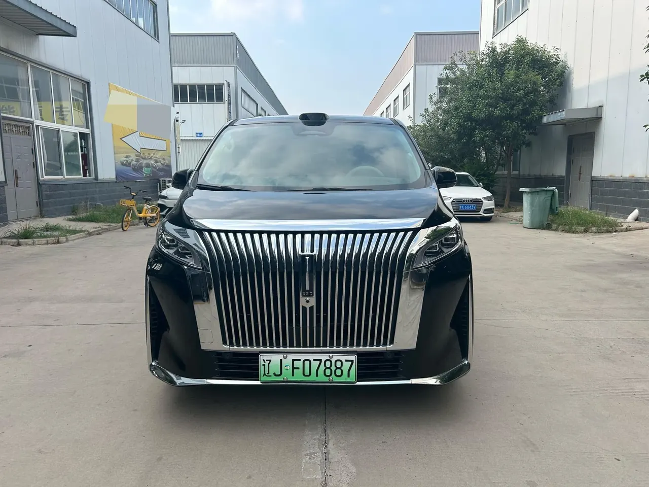 WEY 2025 VV7 Hi4 1.5T Four-Wheel-Drive Automatic Model 2