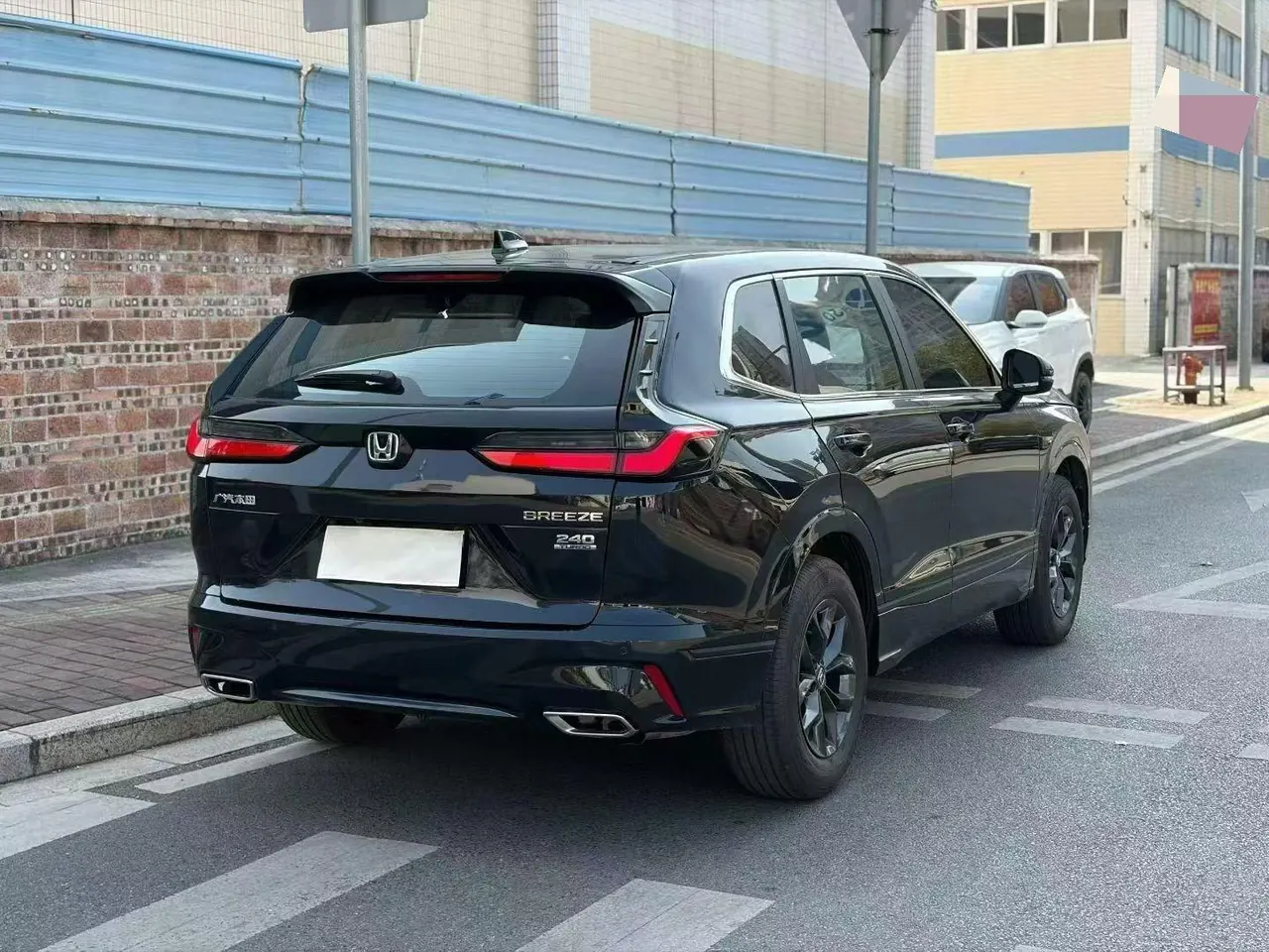 Honda 2025 Hao Ying 1.5T Stepless 240TURBO Two-Drive Deluxe Edition 5-seat Automatic Gear 4