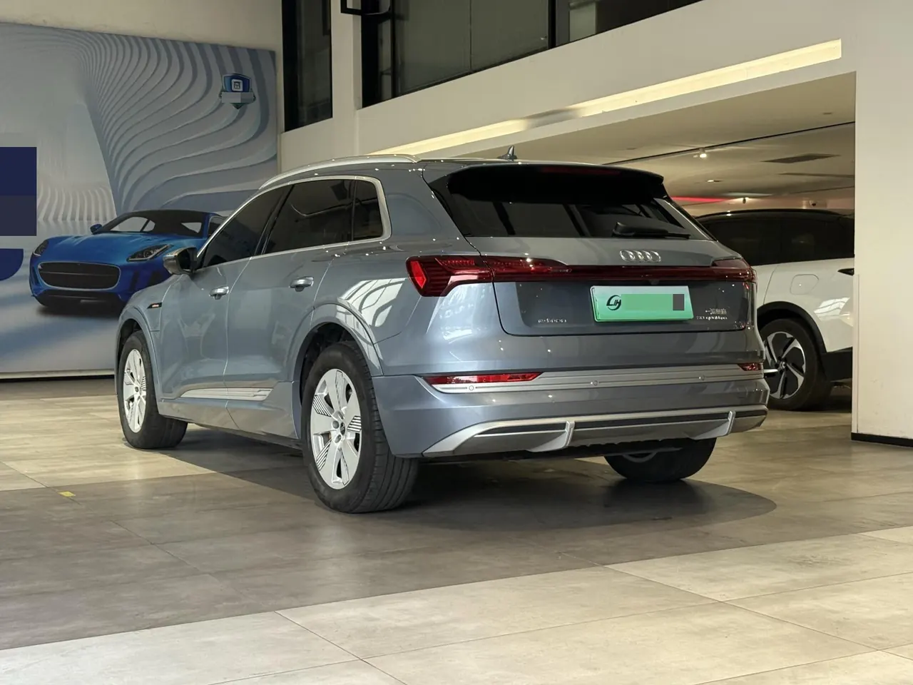 Audi 2021 e-tron 50 Quattro Luxury Automatic 4