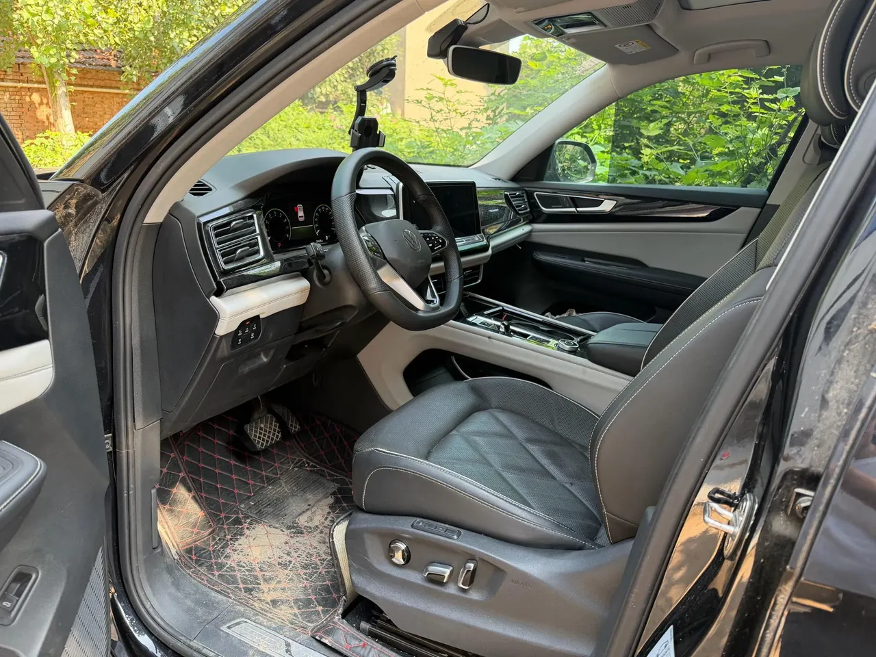 Volkswagen 2021 Tuang 2.0TSI 380TSI 4WD Respect Flagship Automatic Transmission 2