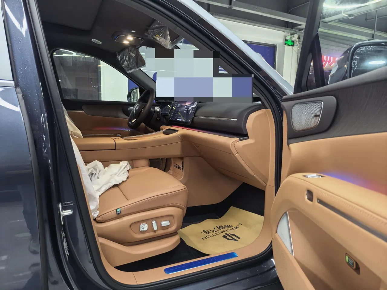 Leapmotor 2026 D 19 500 Zhizun Edition 7-seat Automatic Gear 8