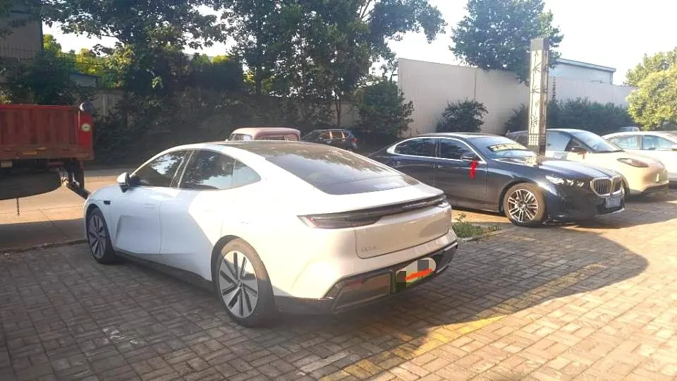 Geely Galaxy 2024 E 8 550km PRO automatic gear 3