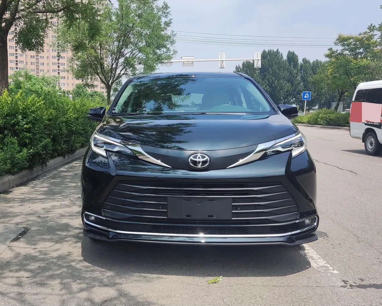 Toyota 2026 Sana 2.5 Stepless Two-Drive Comfort Edition Automatic Transmission 3