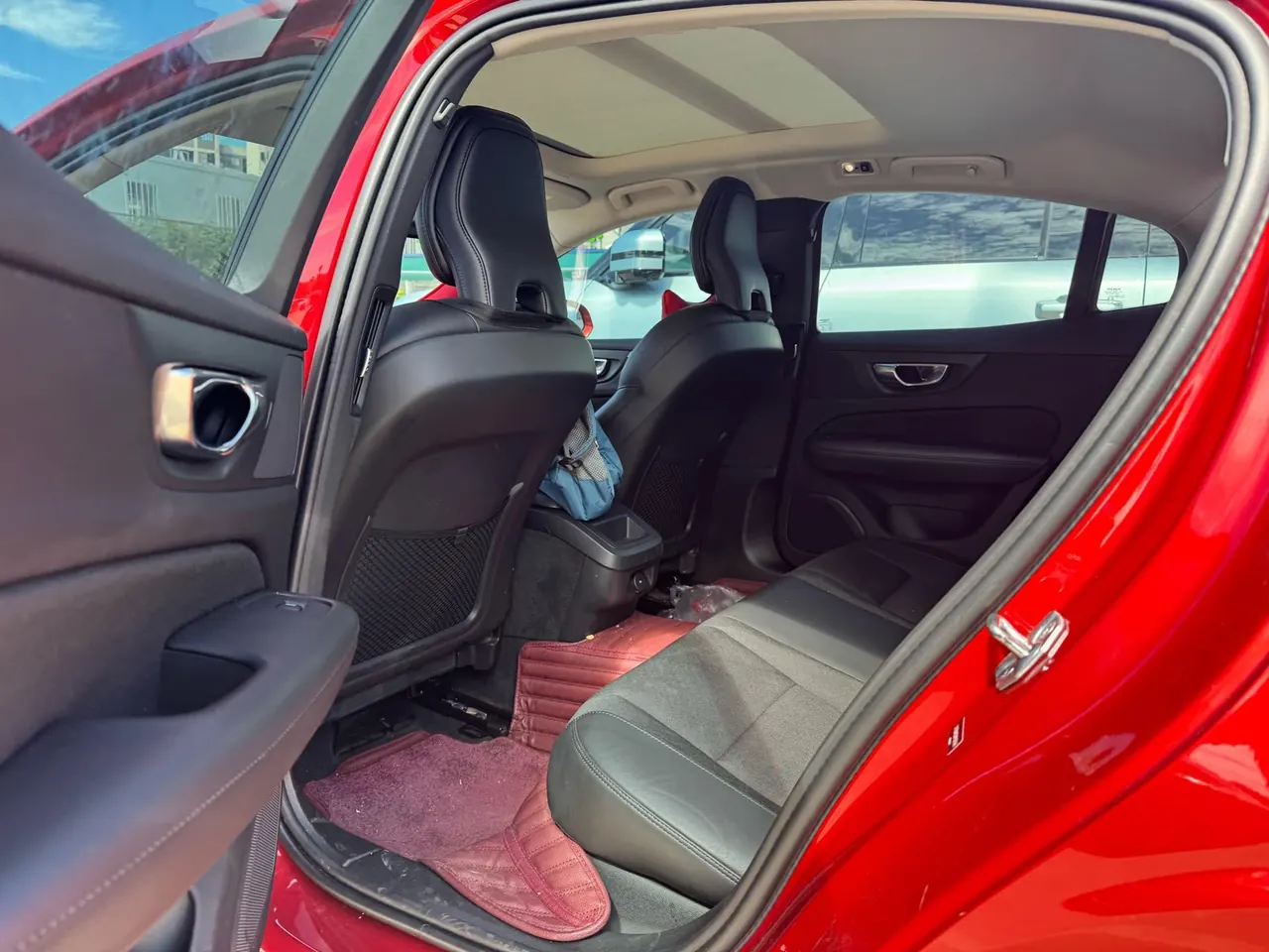 Volvo 2021 S60 2.0T T3 Zhixing Deluxe Edition Automatic Gear 3