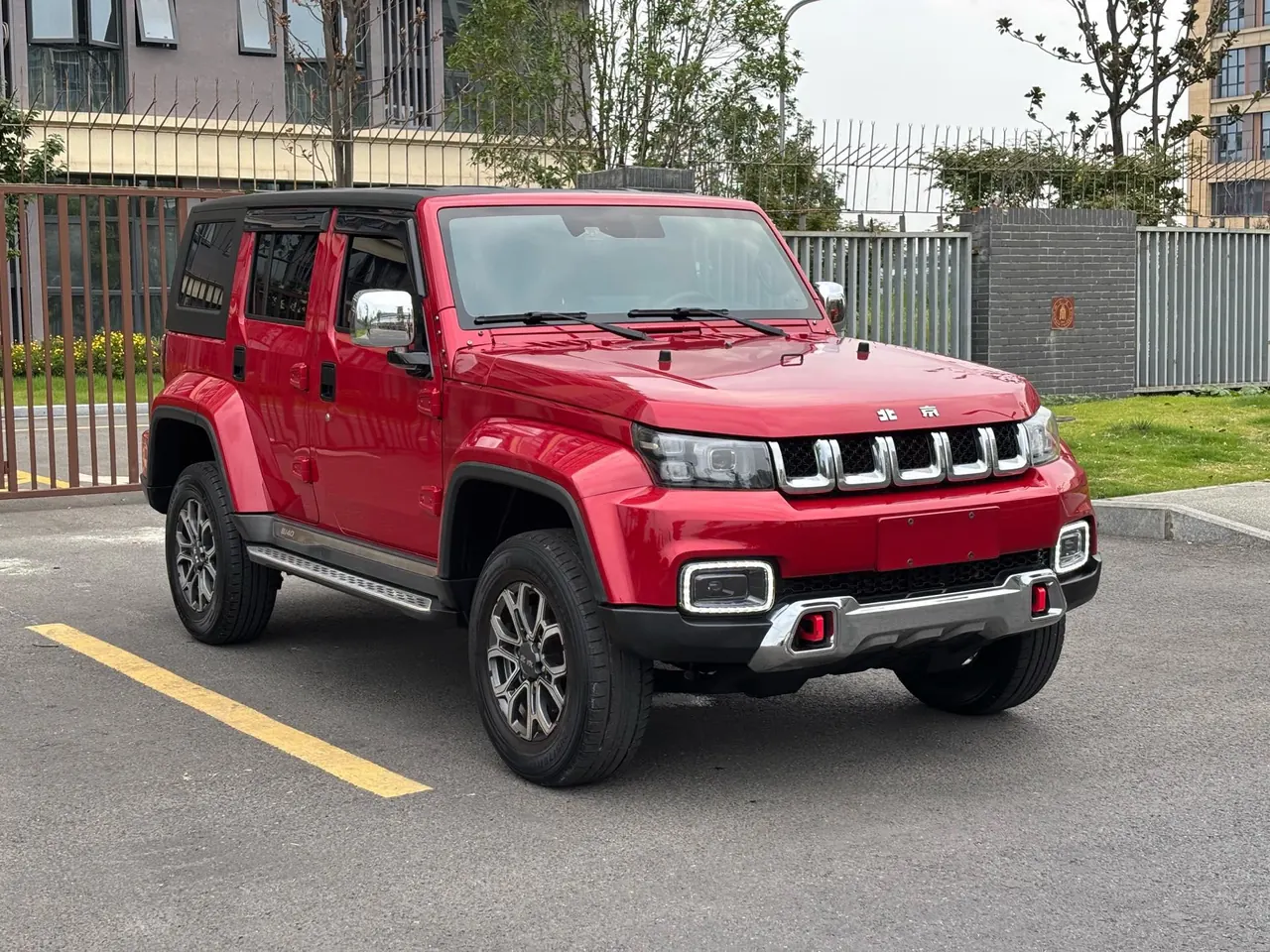 Beijing 2020 BJ40 2.0T 4WD City Hunter Edition Extreme Automatic Gear 3