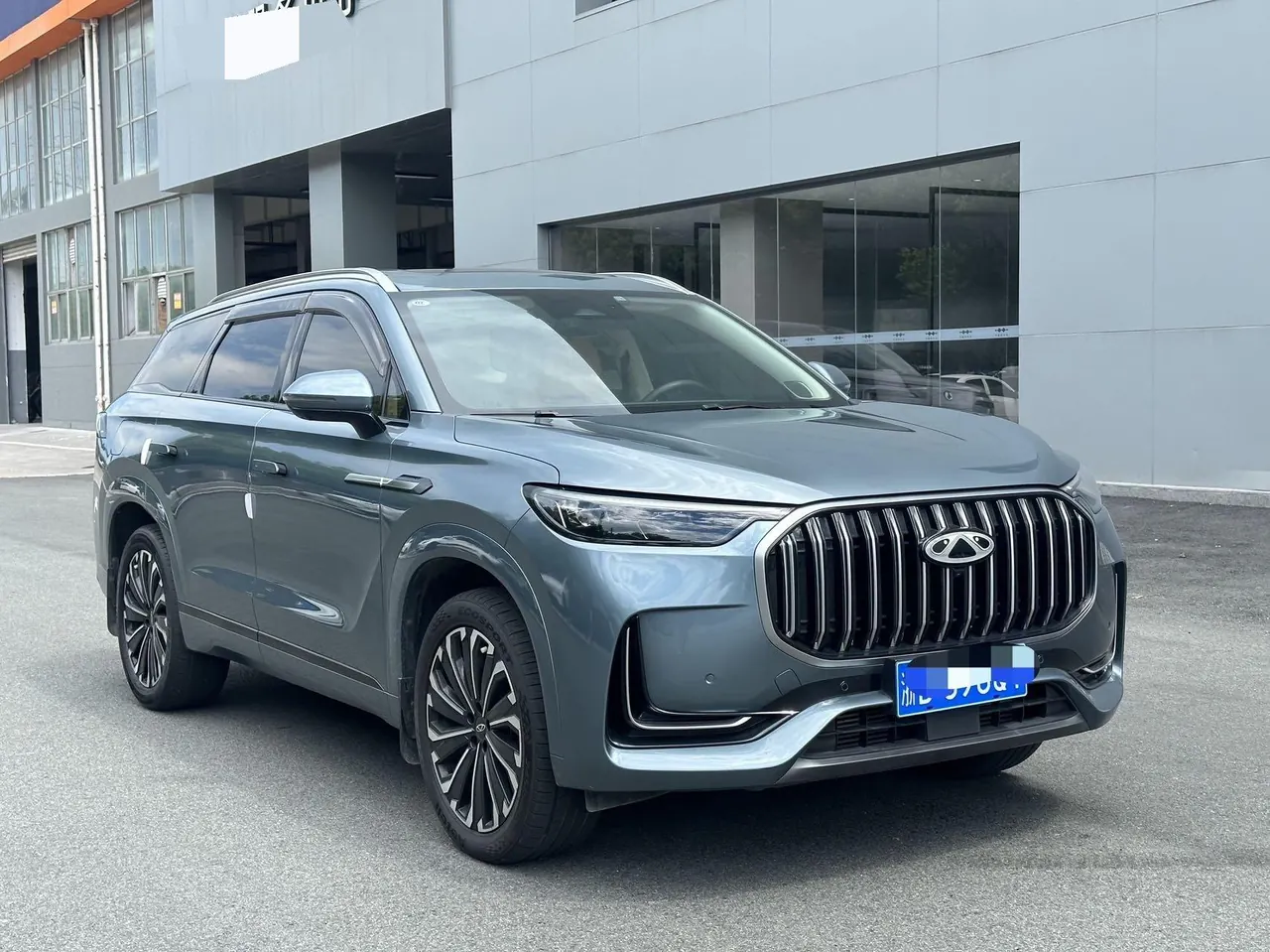 Chery 2023 Ruihu 9 2.0T 400T 4-wheel drive to reach version 5-seat automatic gear 3