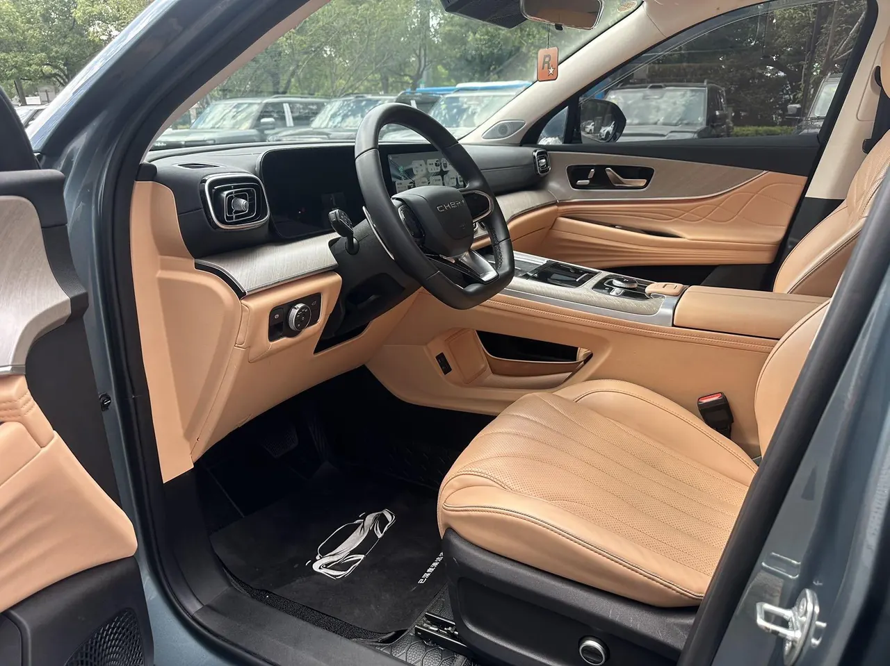 Chery 2023 Ruihu 9 2.0T 400T 4-wheel drive to reach version 5-seat automatic gear 4