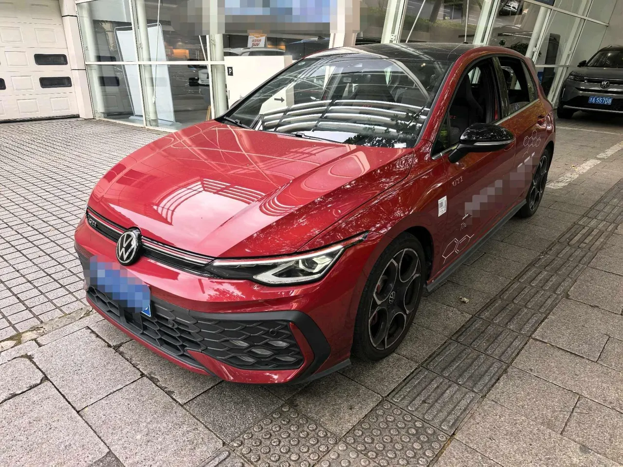 Volkswagen 2025 Golf GTI 2.0TSI 380TSI Automatic - View 1